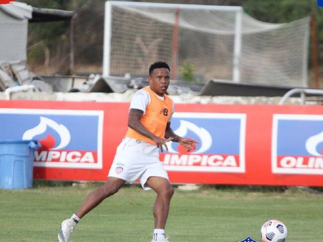 Jhon Pajoy: “Tenemos que sumar de a tres porque se nos acaban las fechas”