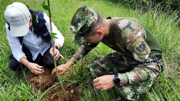 Coronel Pedro Iván Gonzales, comandante Octava Brigada del Ejército