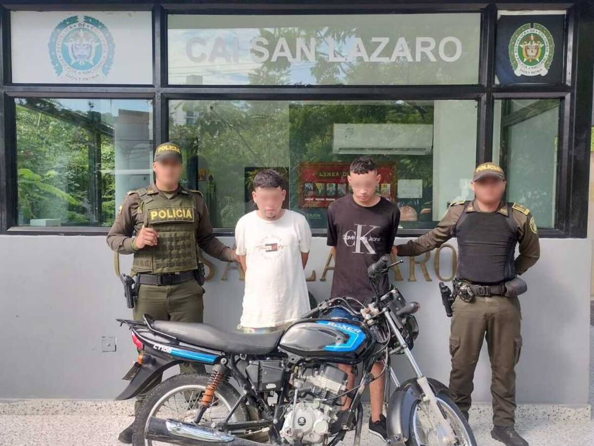 Capturados dos presuntos delincuentes tras robar celular en el barrio Pie de la Popa