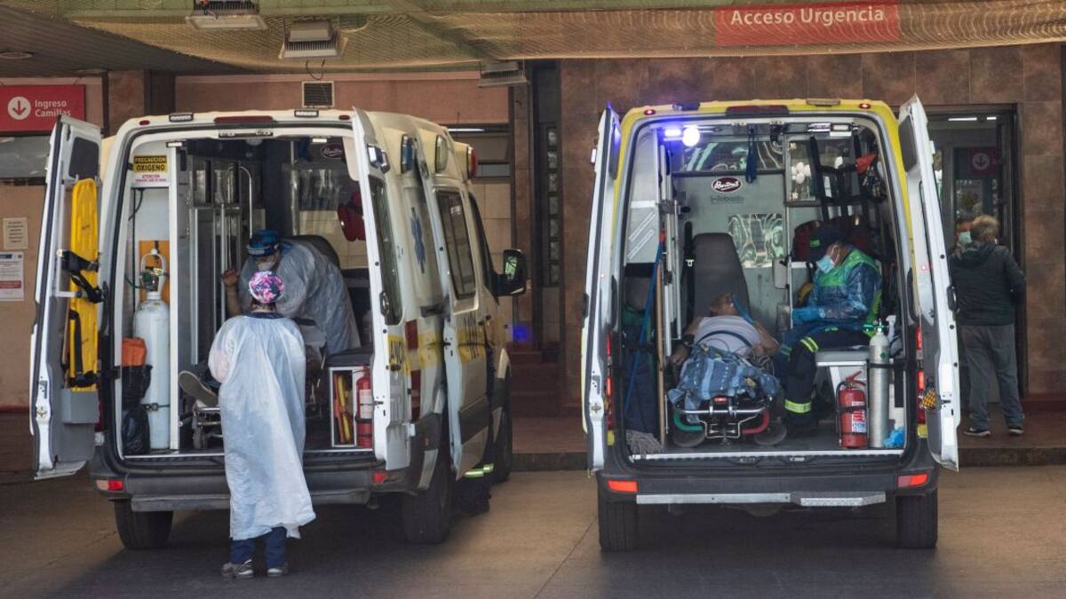 “Bajar medidas de prevención después de vacunar nos pasó factura”: experta