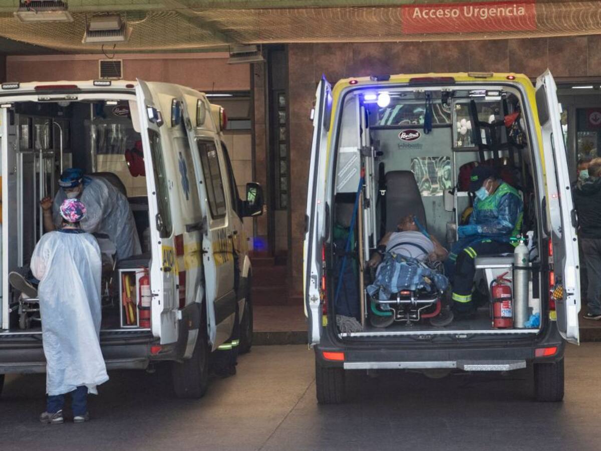 “Bajar medidas de prevención después de vacunar nos pasó factura”: experta