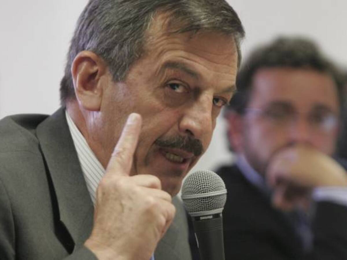 Corte Suprema niega inclusión de pruebas en demanda contra Plazas Vega