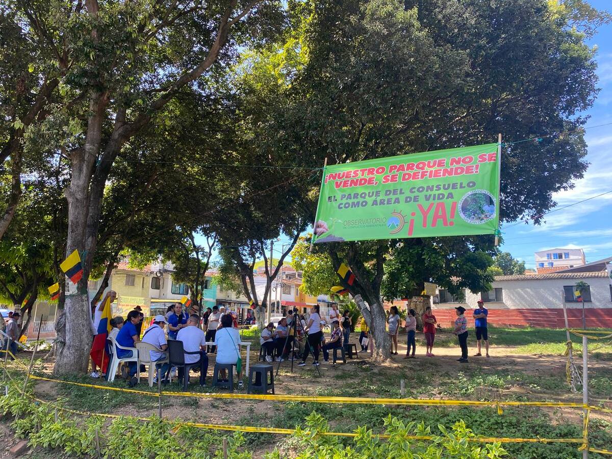 Comunidad de El Consuelo en Girón protestó en defensa al parque del barrio