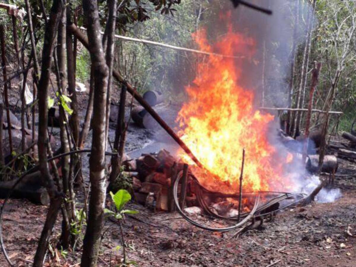 Destruyen complejo coquero en el Valle