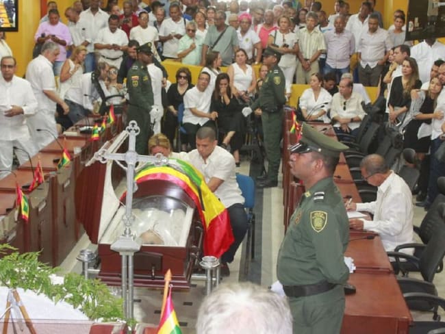 Concejo de Cartagena y Senado realizan homenaje a ex alcalde Nicolás Curi