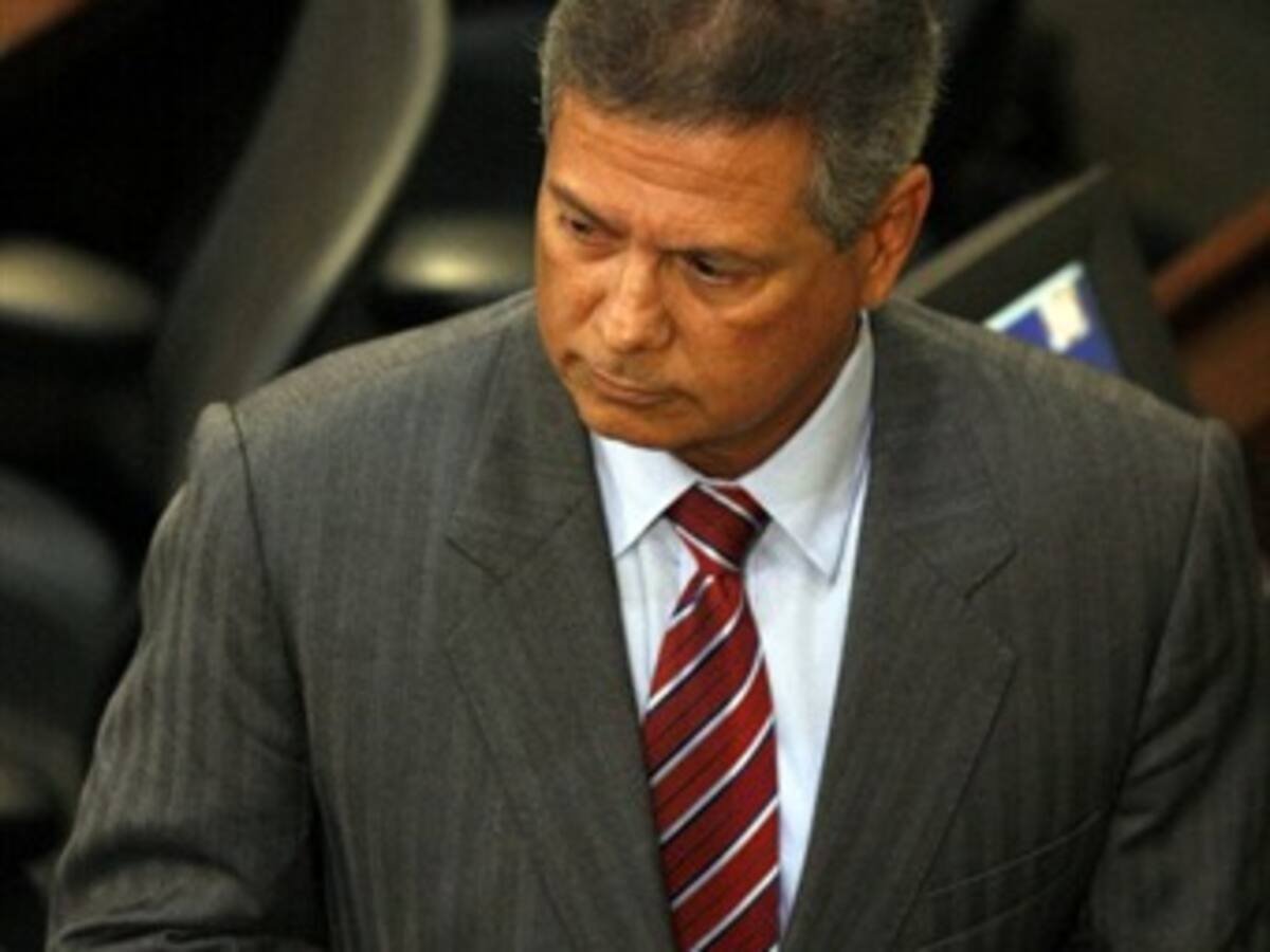 Sin alianza, Cambio Radical buscará “no quemarse” en elecciones 2014