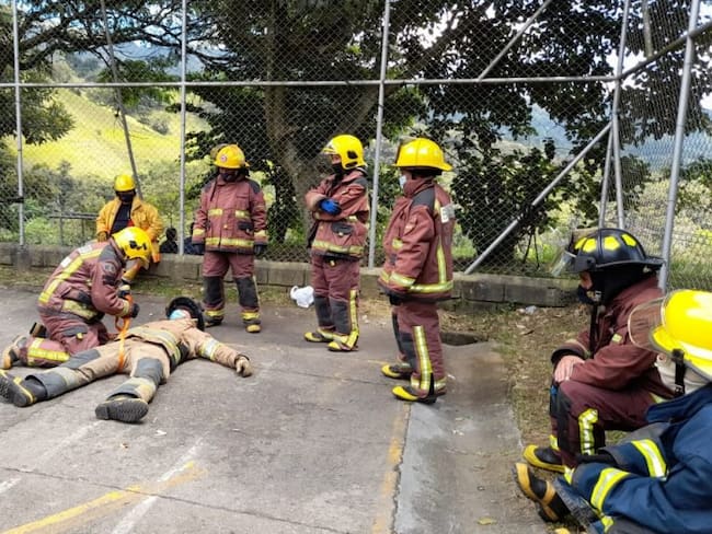 La Junta Departamental de Bomberos invertirá $2.400 millones en la compra de vehículos para fortalecer la atención de emergencias.