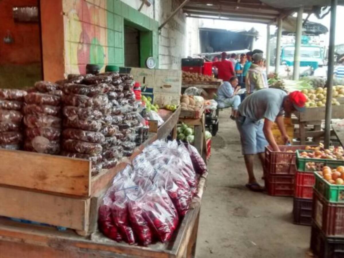 Comerciantes del mercado reclaman más seguridad por atracos y extorsiones