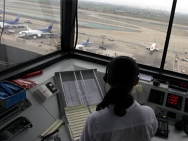 Procuraduría inicia procesos disciplinarios a controladores aéreos