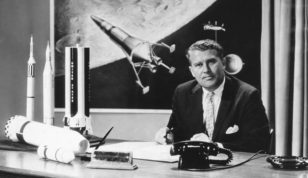 Wernher von Braun perteneció al programa Paperclip, que llevó a decenas de nazis especializados en diferentes ramas de la ciencia para enfrentar a la URSS en la Guerra Fría. 
