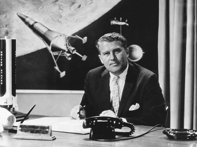 Wernher von Braun perteneció al programa Paperclip, que llevó a decenas de nazis especializados en diferentes ramas de la ciencia para enfrentar a la URSS en la Guerra Fría. 