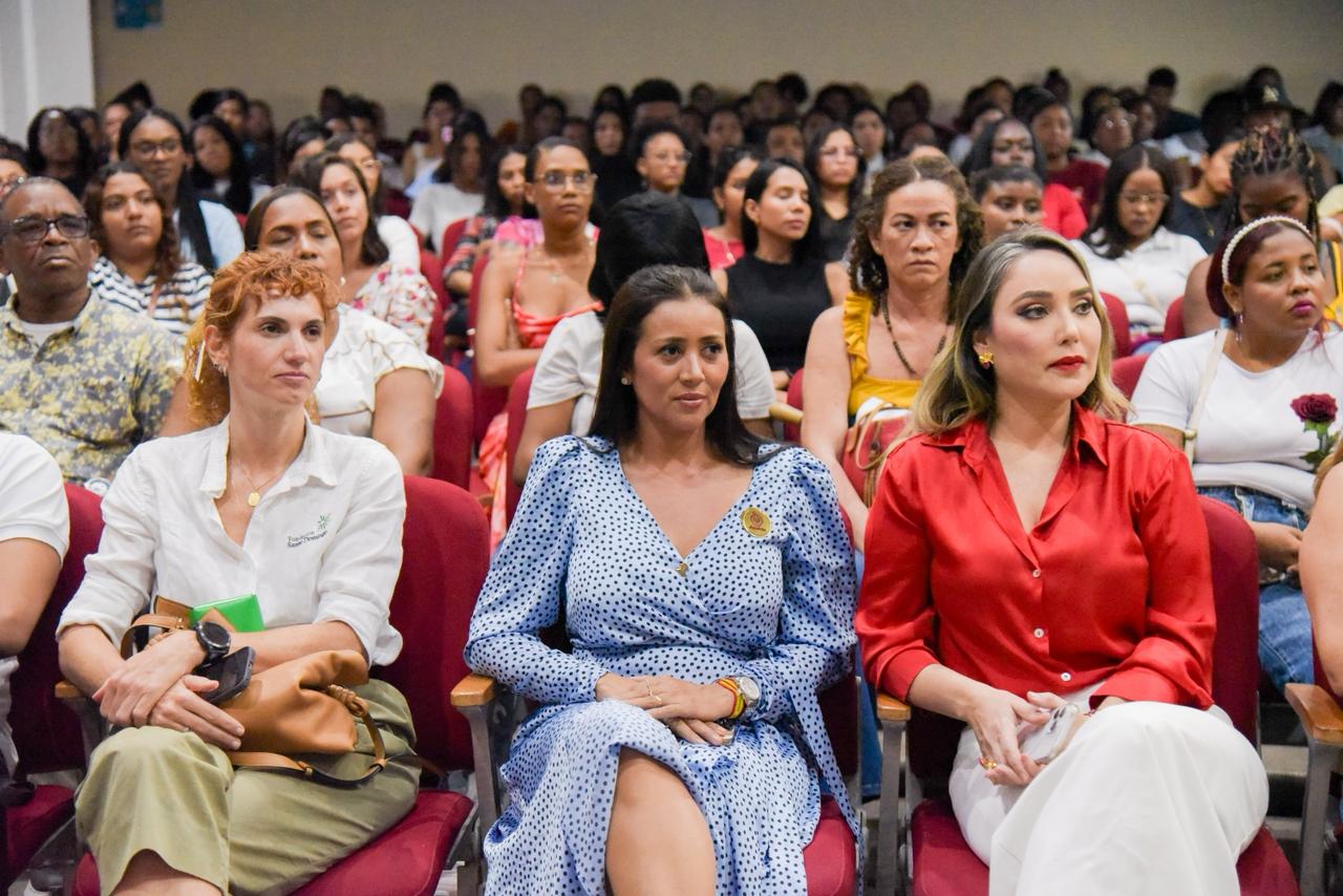 Se inician los diplomados gratuitos de la Escuela de Oficios Hoteleros y Turísticos 2026 con su primera cohorte