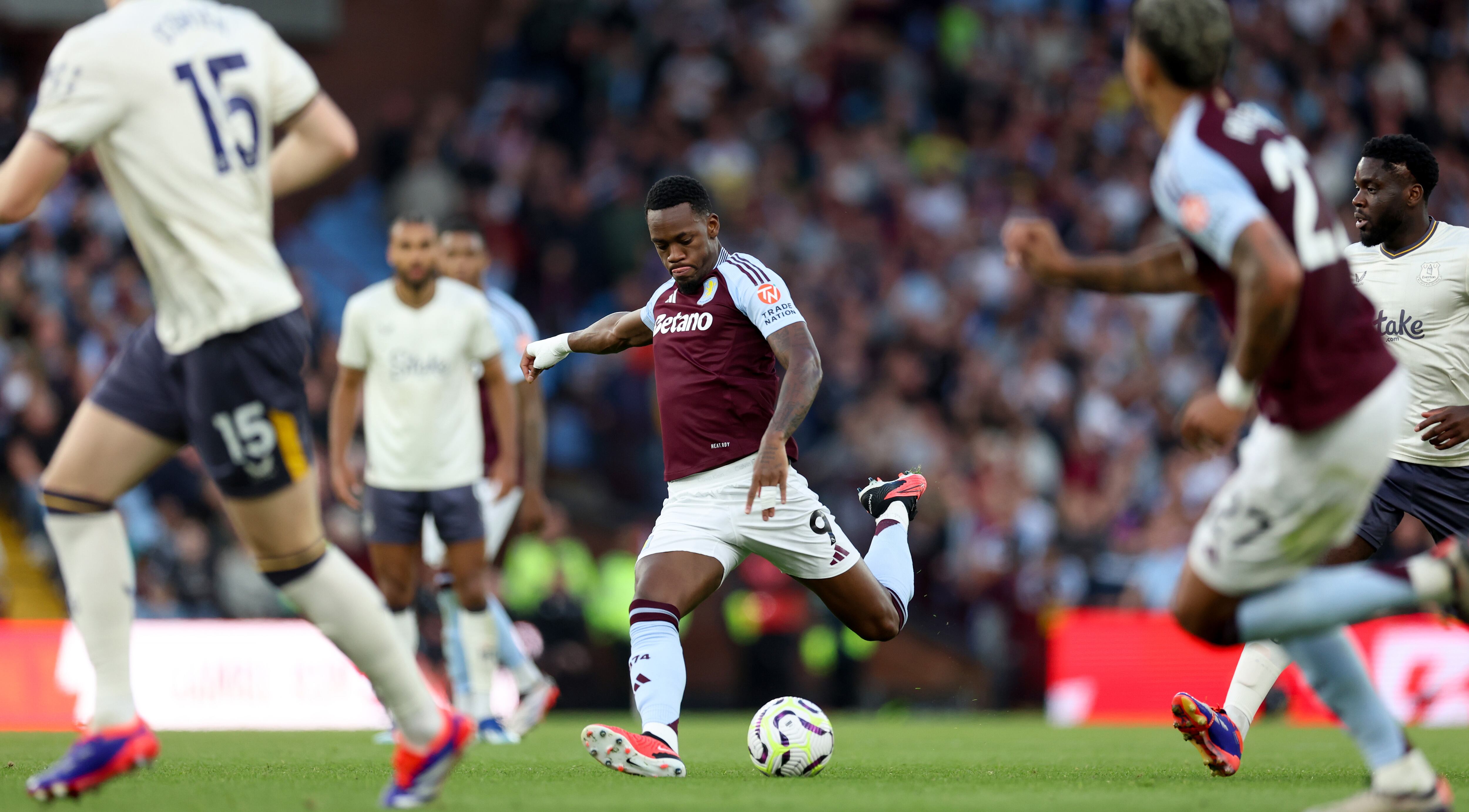 Jhon Durán (Photo by Neville Williams/Aston Villa FC via Getty Images)