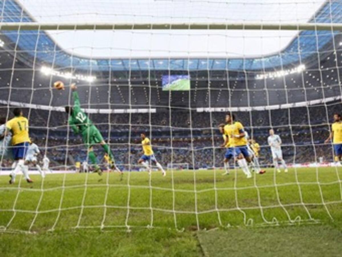 Brasil goleó a Francia y llega fortalecido a la Copa Confederaciones