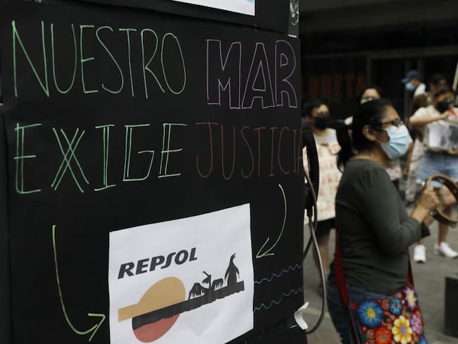 Manifestaciones contra las acciones de Repsol en Perú