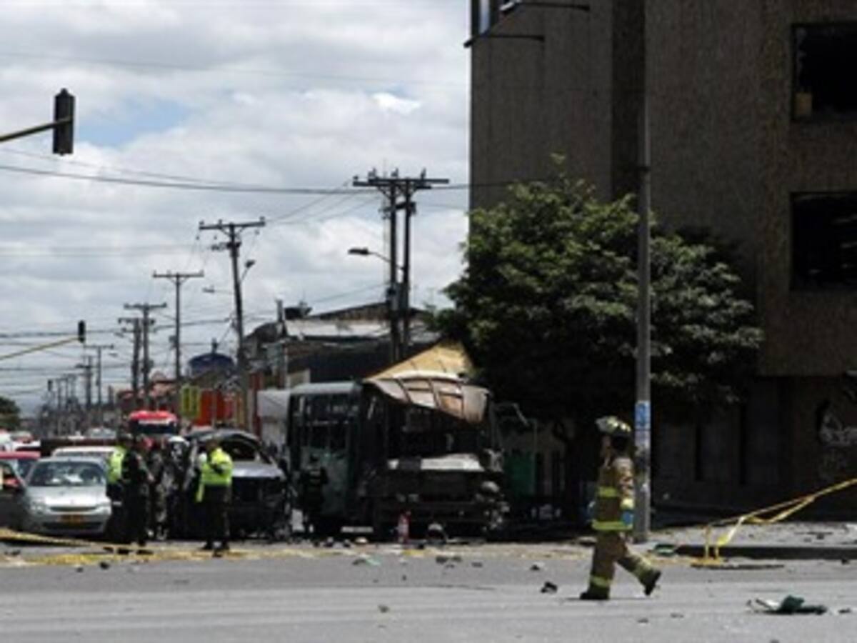 Confidencial Colombia afirma que las autoridades buscan una camioneta de Presidencia que habría sido hurtada