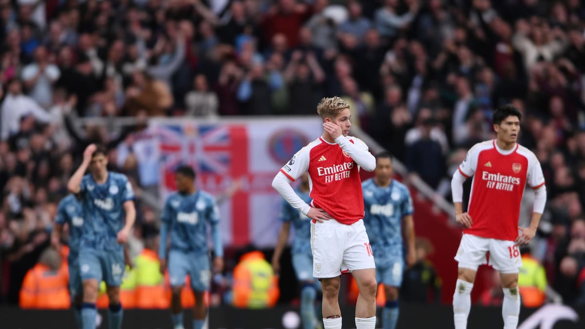 Arsenal cae con Aston Villa y deja escapar el liderato: Así quedó la lucha por el título