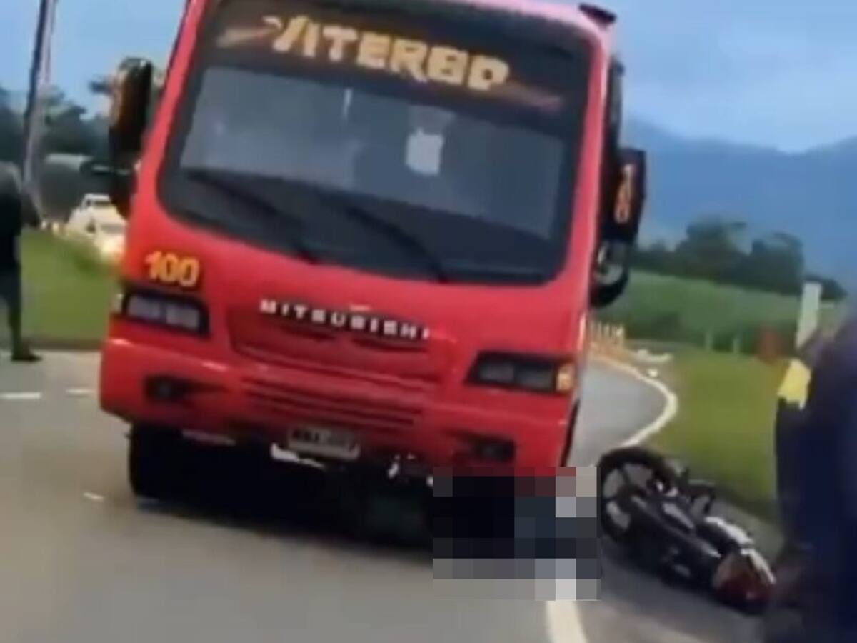 Un motociclista murió al chocar con una buseta de servicio intermunicipal entre Viterbo y Pereira