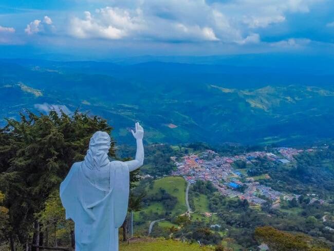 Semana Santa: ahora en Santander puede recorrer el viacrucis más largo de Colombia