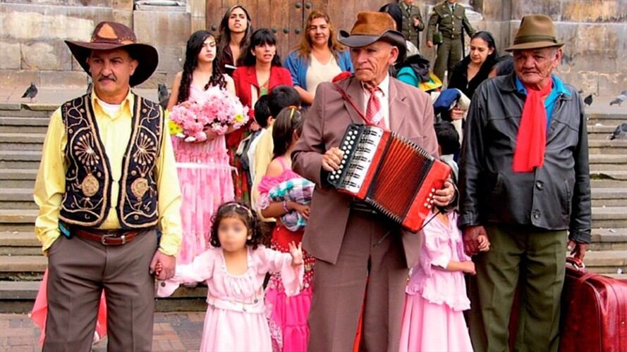 De las 2.649 personas en Colombia que se identifican como gitanos, 680 (26,5%) han sido afectados por el conflicto armado. Foto: https://www.mincultura.gov.co/