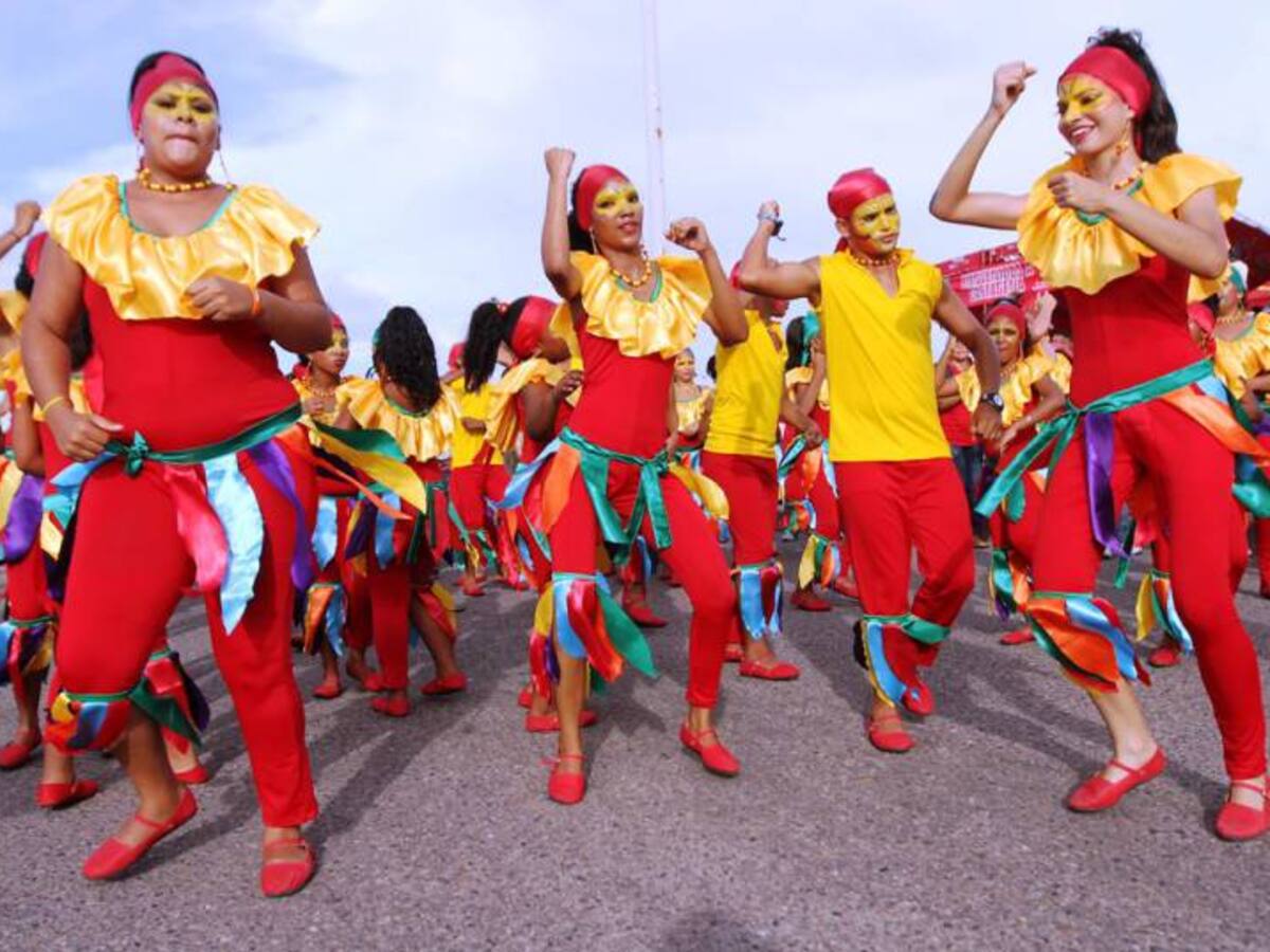 Este viernes cierres viales para desfiles universitarios y de las diversidades en Cartagena