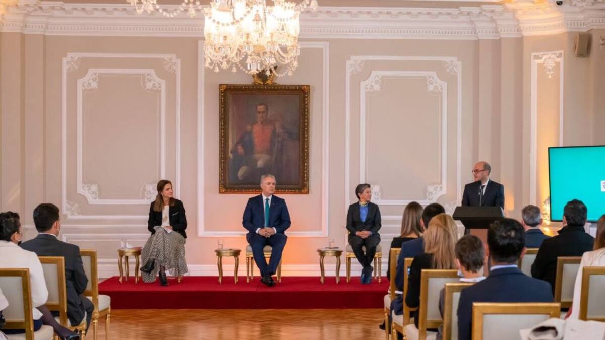 Gobierno firmó contrato del proyecto Accesos Norte 2 y de la ALO Sur en Bogotá