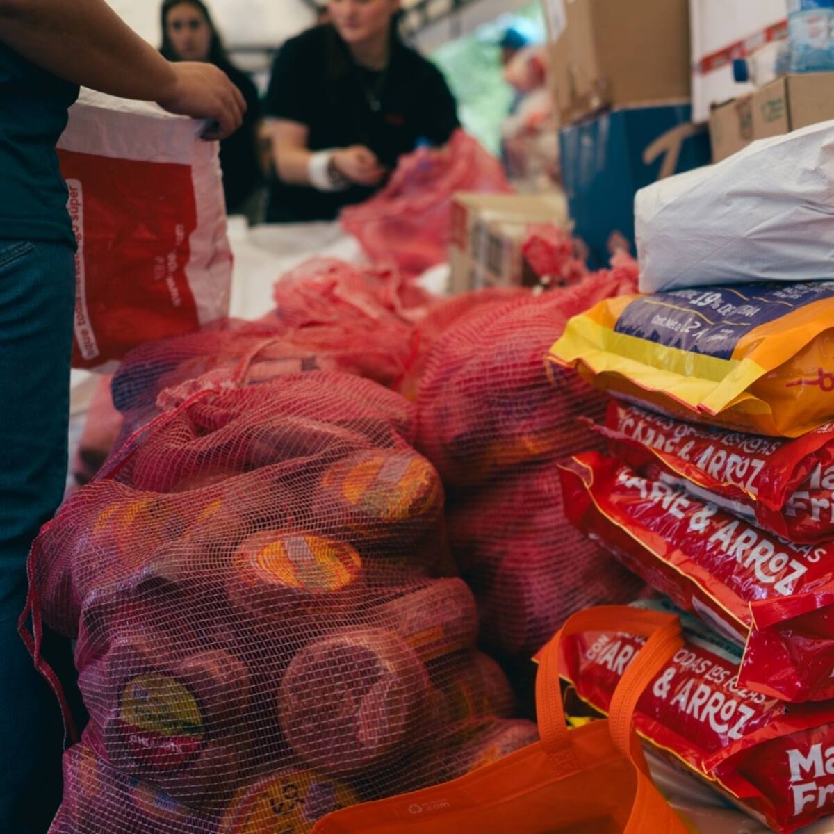$6.000 millones y 31 toneladas de ayudas dejó superconcierto por afectados del terremoto en Medellín