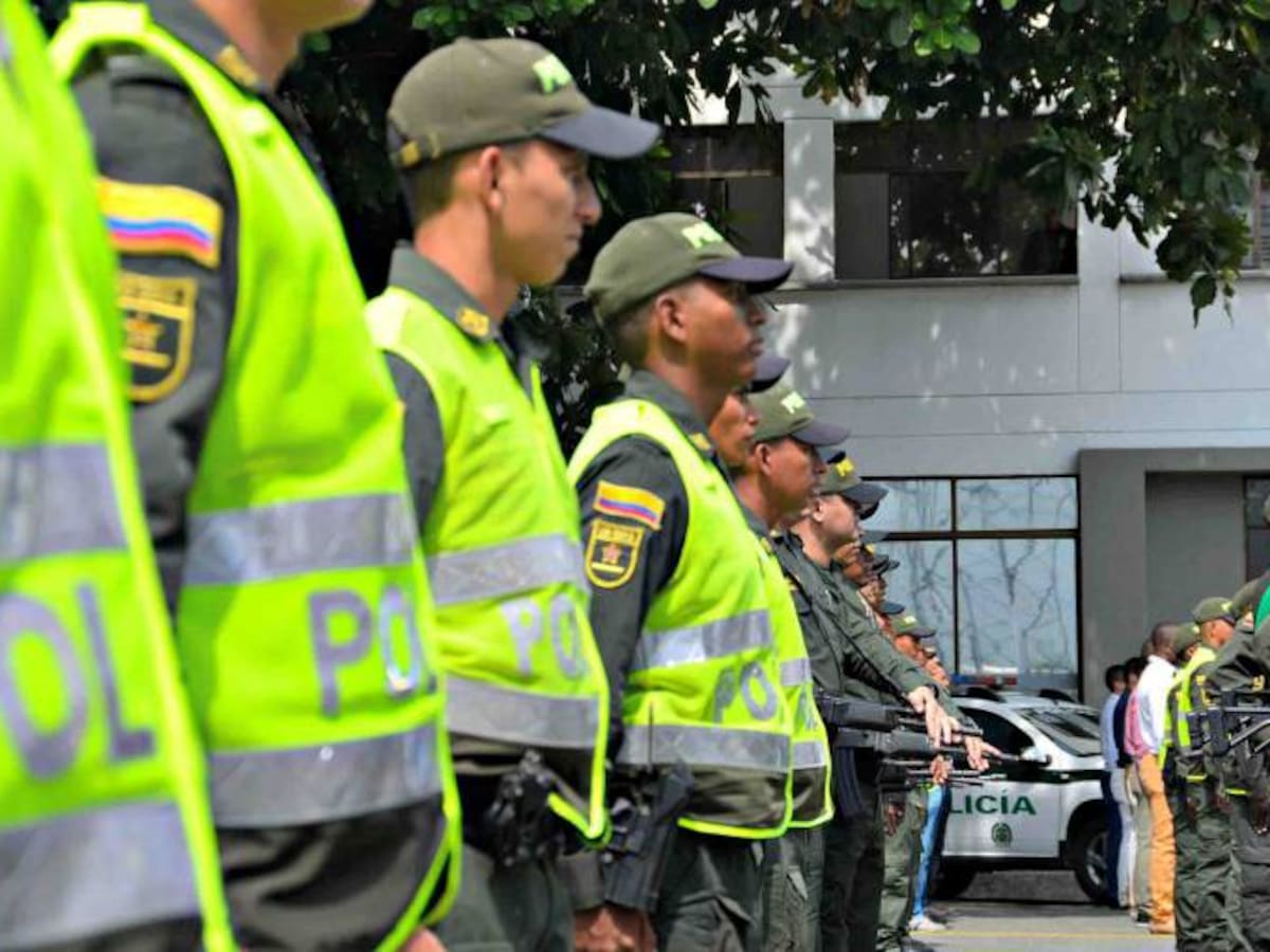 Con 200 policías reforzarán la seguridad en barrio Castilla de Medellín, luego de hechos violentos