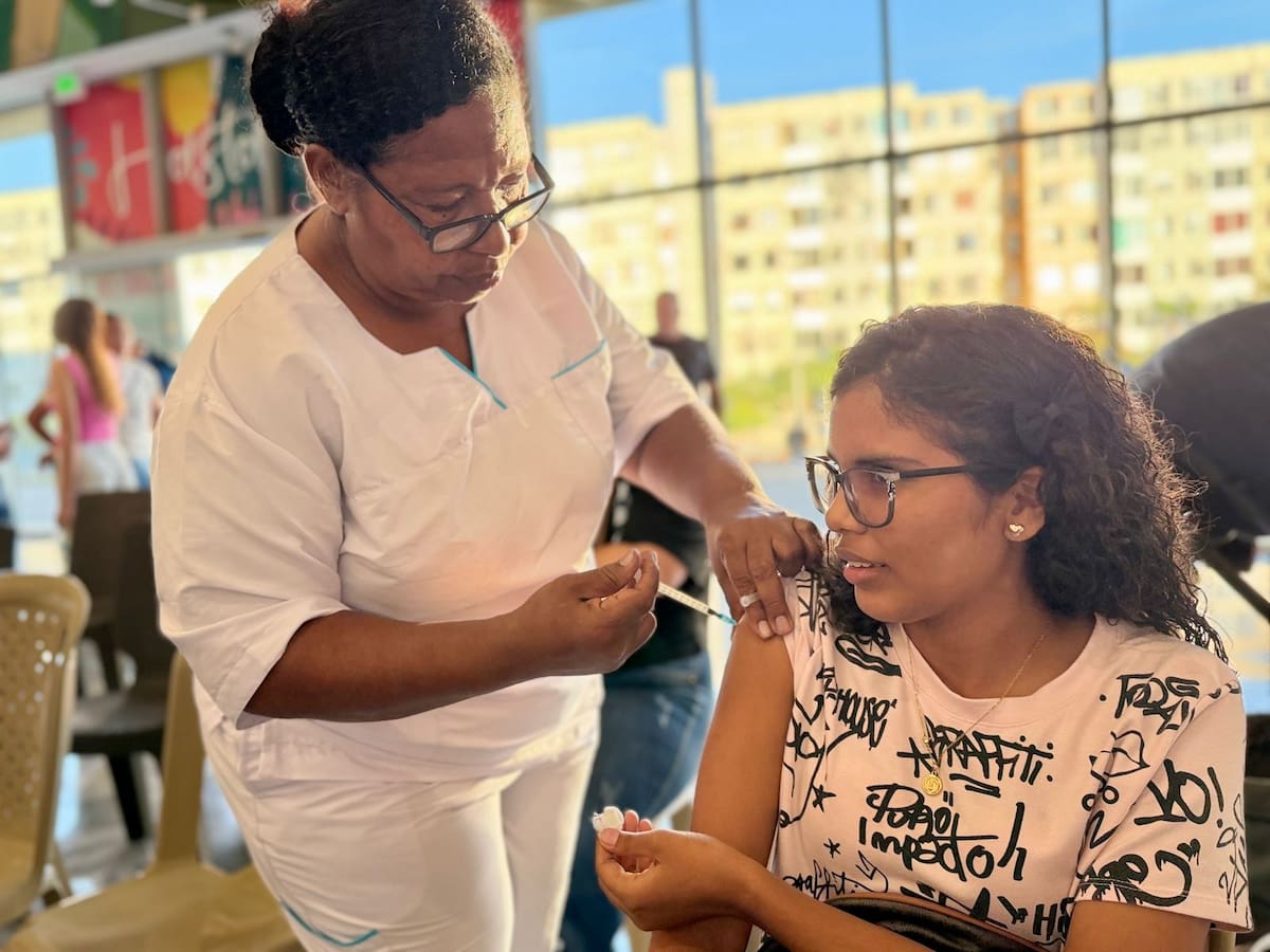 Alcaldía de Cartagena y Dadis piden ignorar mensajes en redes que invitan a no vacunarse