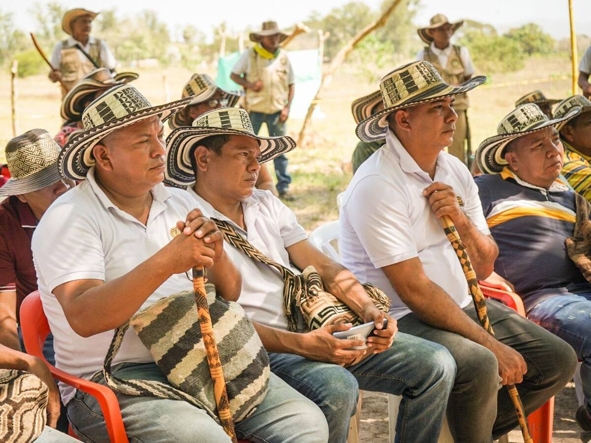 ANT logra acuerdos con Zenúes de San Antonio de Palmito, Sucre, que ocupan tres haciendas