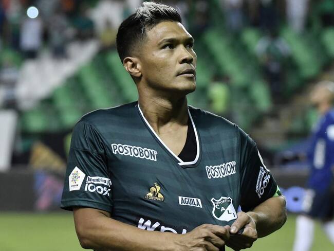 Teófilo Gutiérrez festeja su gol desde el punto penal ante el América.