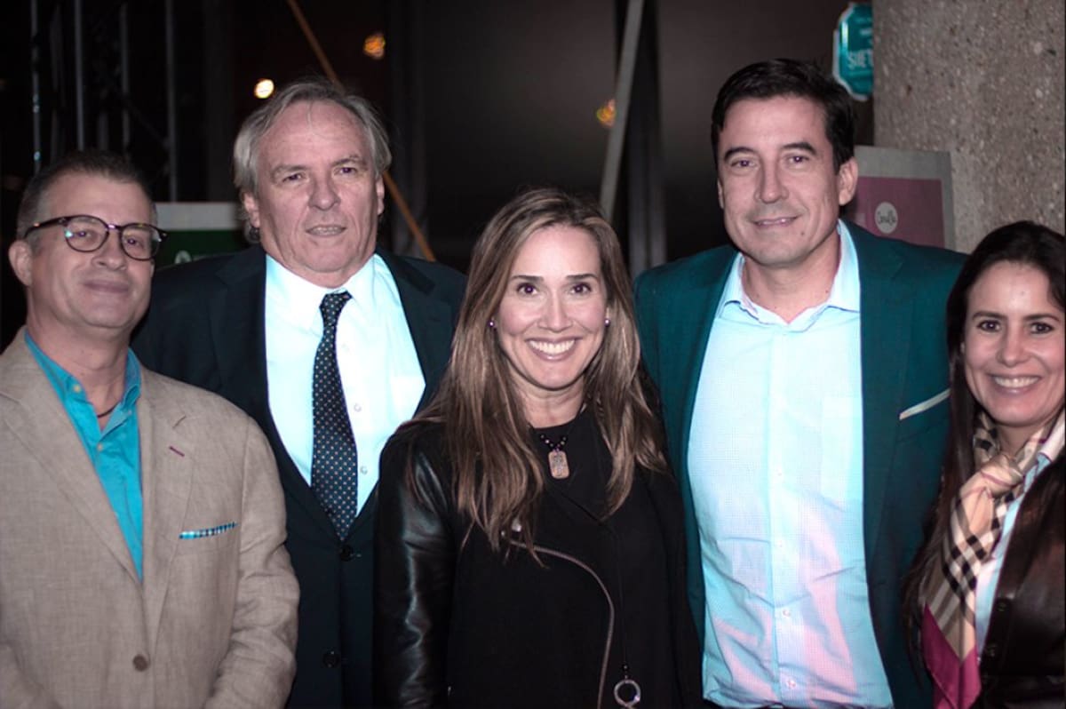 Carlos Riaño, gerente de regional Oriente de Caracol Radio; Carlos Briker, gerente de Regional Occidente de Caracol Radio; María Isabel Guzmán, gerente de Caracol Medellín; Julián Duarte, gerente de regional Costa Caribe de Caracol Radio, y Catalina Hurtado, gerente de Caracol Eje Cafetero.