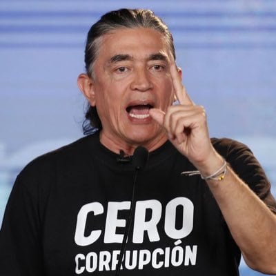 El juzgado exige que altos directivos del DPS cumplan una sentencia que protege los derechos laborales de un exfuncionario, tras cuatro años de incumplimiento, y advierte sobre posibles sanciones legales.