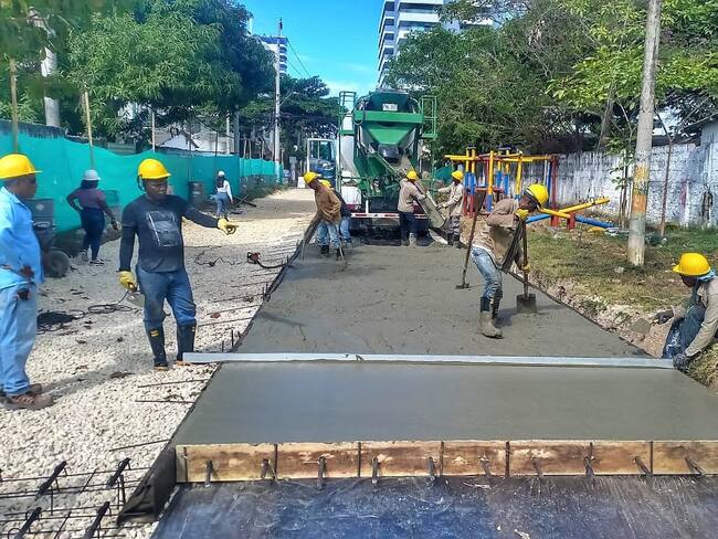 Con 10 frentes de obra, sigue a buen paso rehabilitación de malla vial en Cartagena