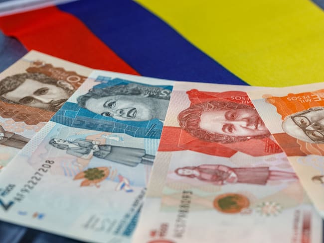Subsidios en Colombia, imagen de referencia de dinero colombiano. Foto: Getty Images.
