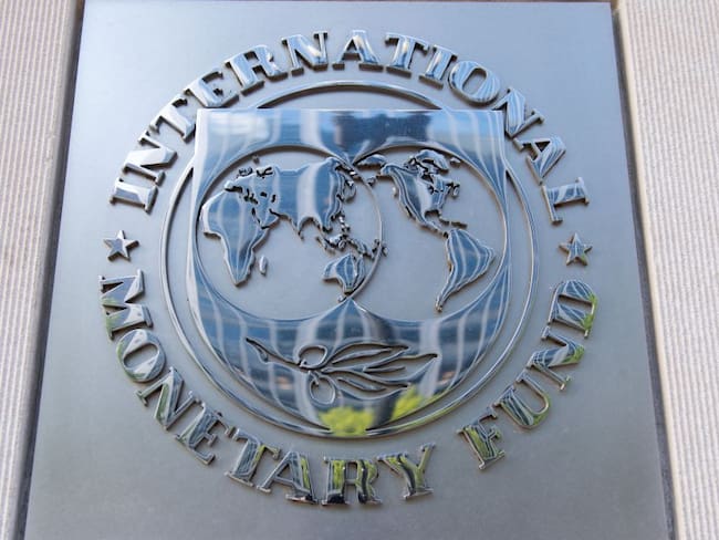 FMI: COVID-19 puede provocar &quot;otra década perdida&quot; en Latinoamérica