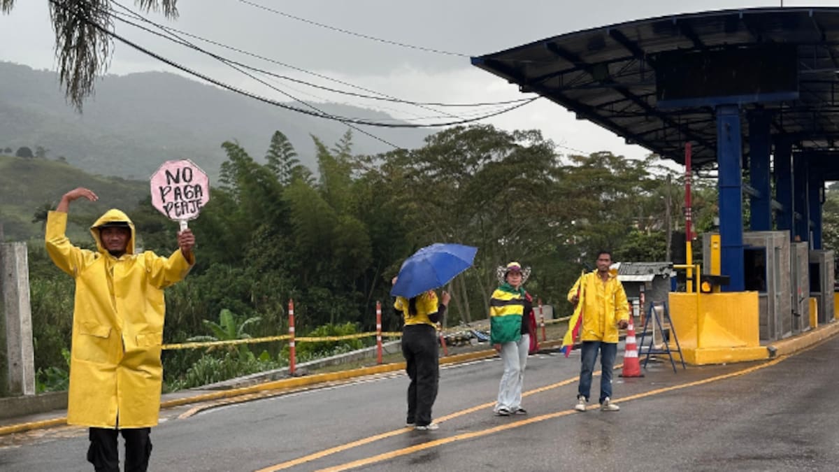 Otra vez se levantaron las talanqueras en el peaje de Oiba en Santander