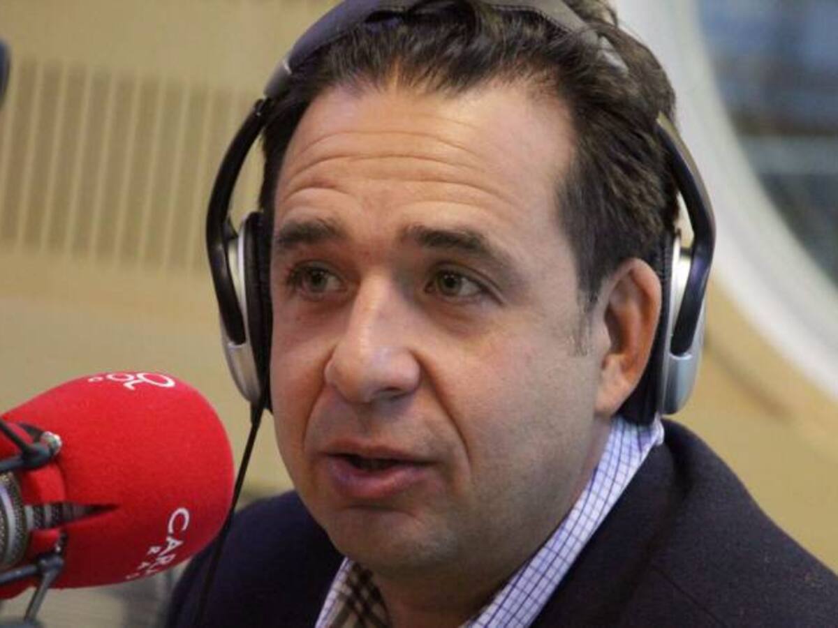 Según Juan Pablo Estrada, el director de Colciencias "se engoriló con el puesto"