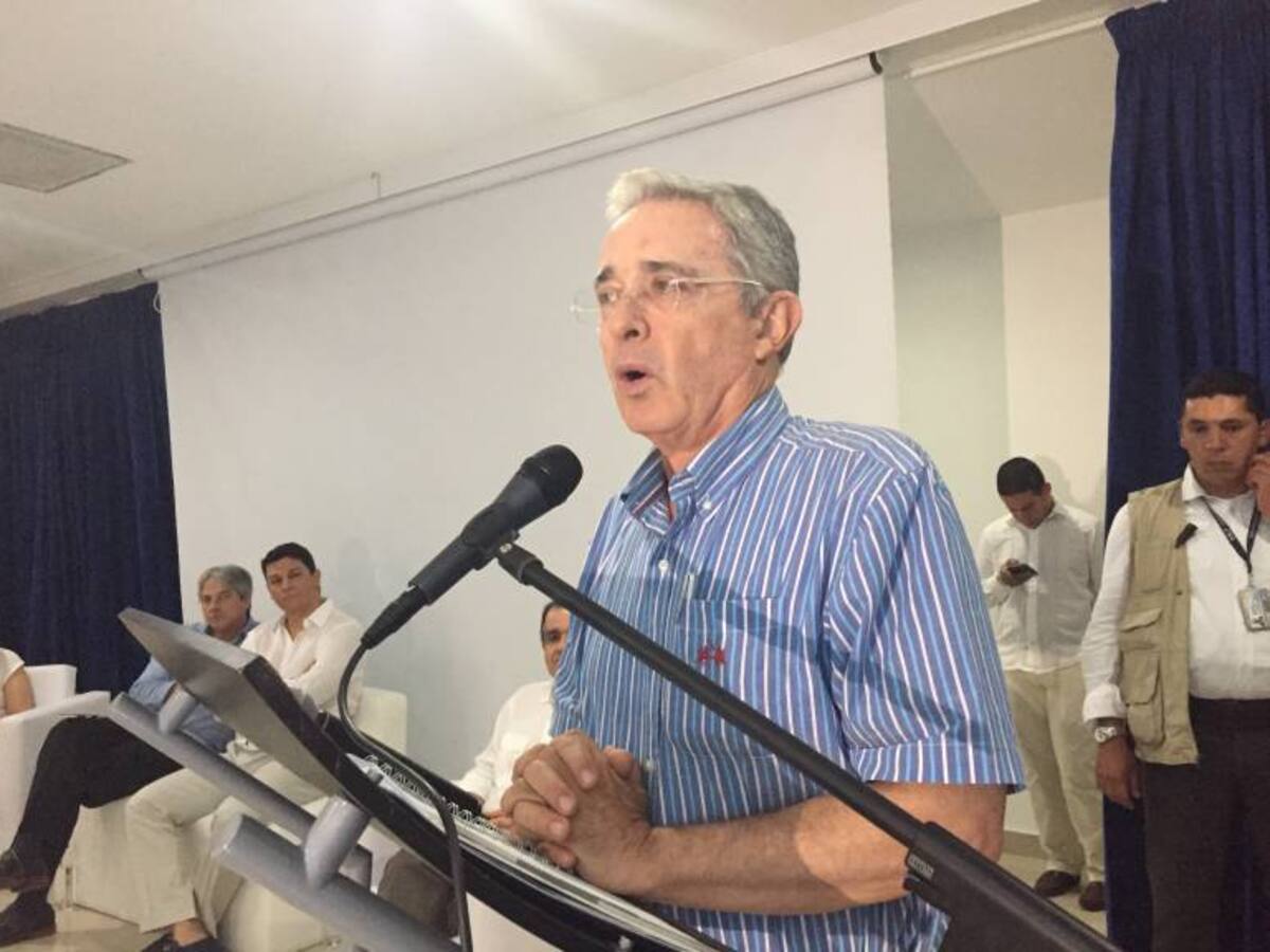Día clave para el expresidente Uribe: Jueza define si precluye o no el caso