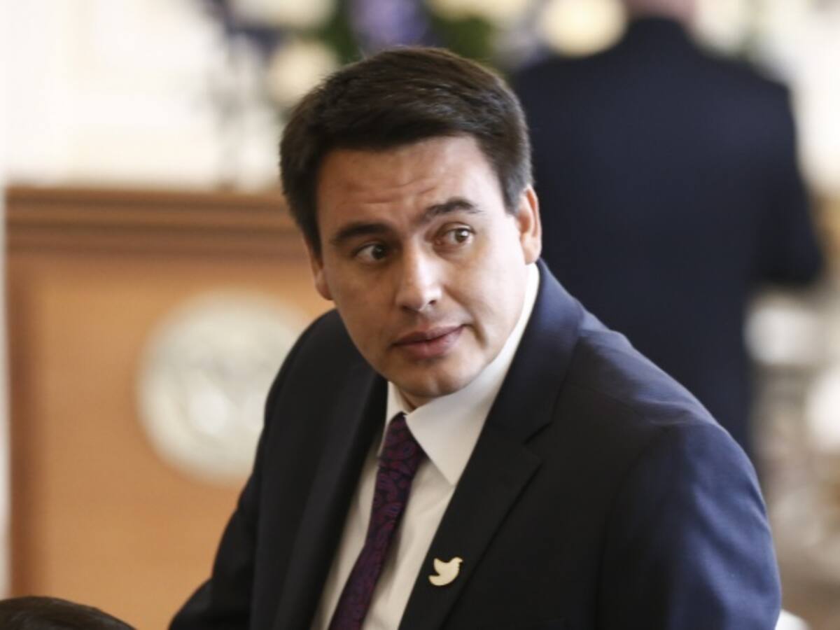 "No vamos a abrir compuertas a la impunidad": ministro de Transporte