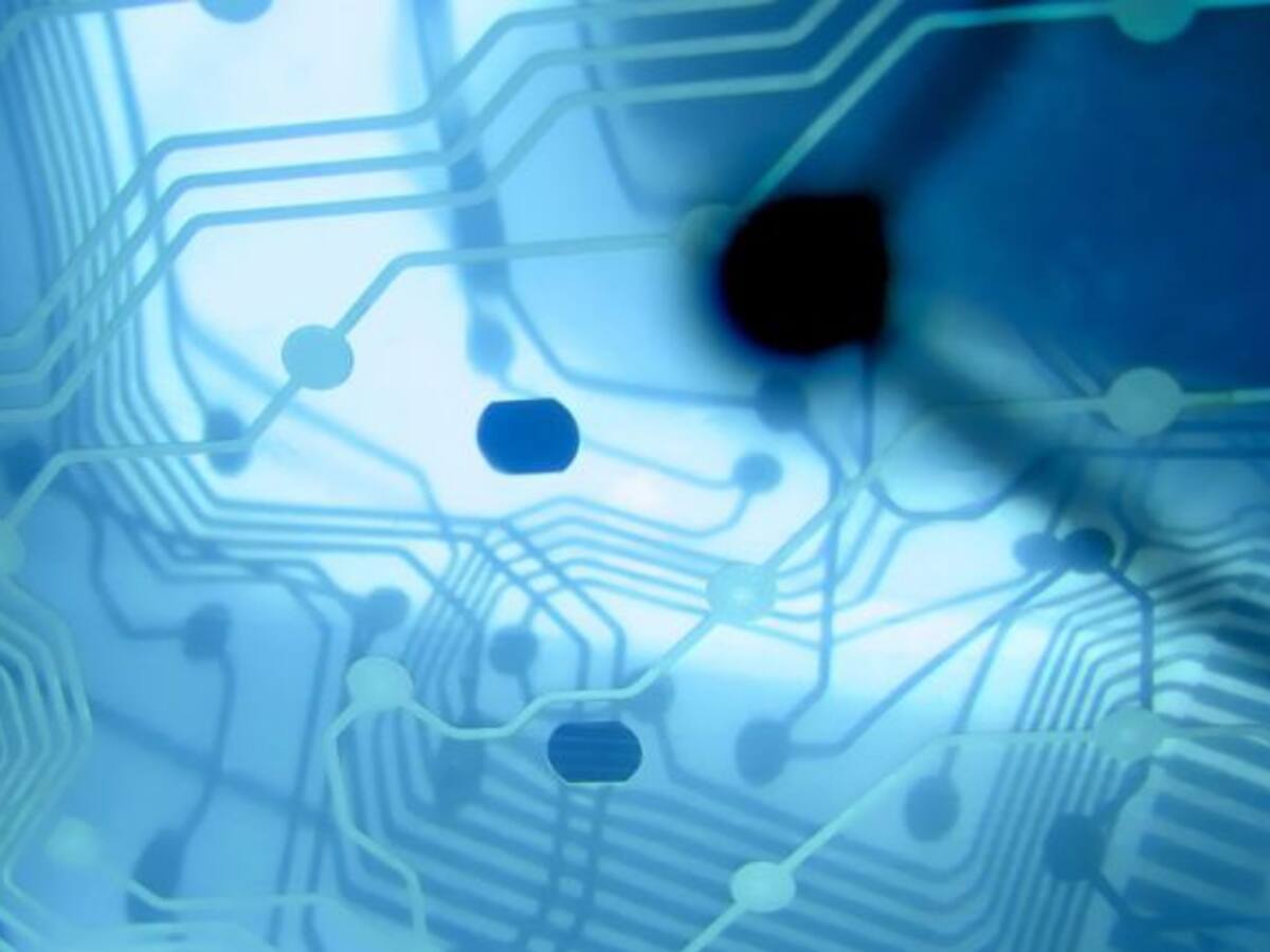 La red será invisible pero se agravará su lado oscuro: padre de internet