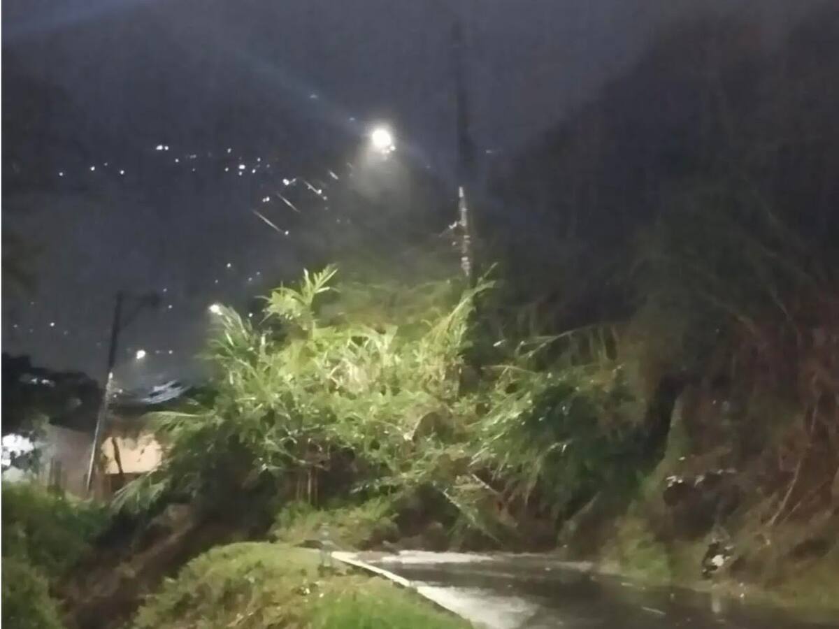 Niña murió en un derrumbe ocasionado por las lluvias en Copacabana; hay varias emergencias