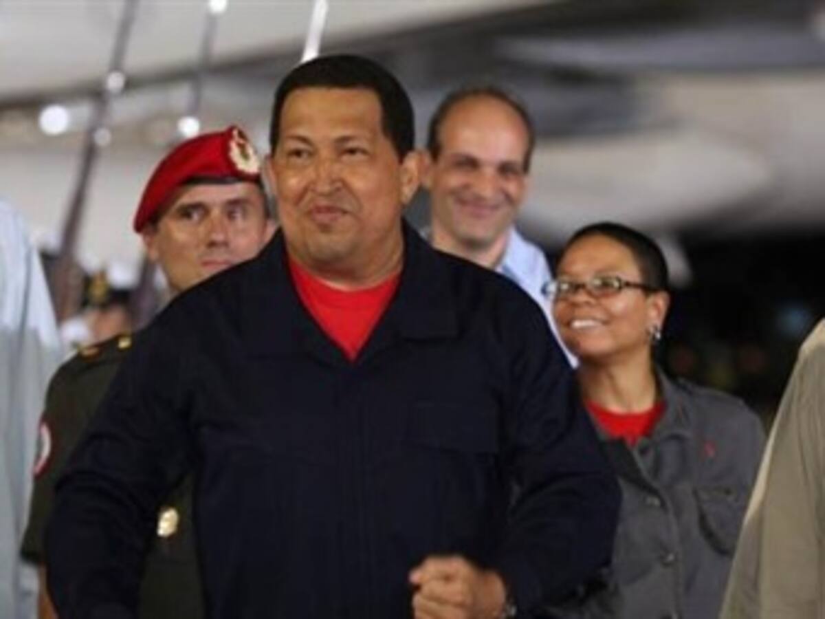 Hugo Chávez regresó a Venezuela tras segunda cirugía en Cuba