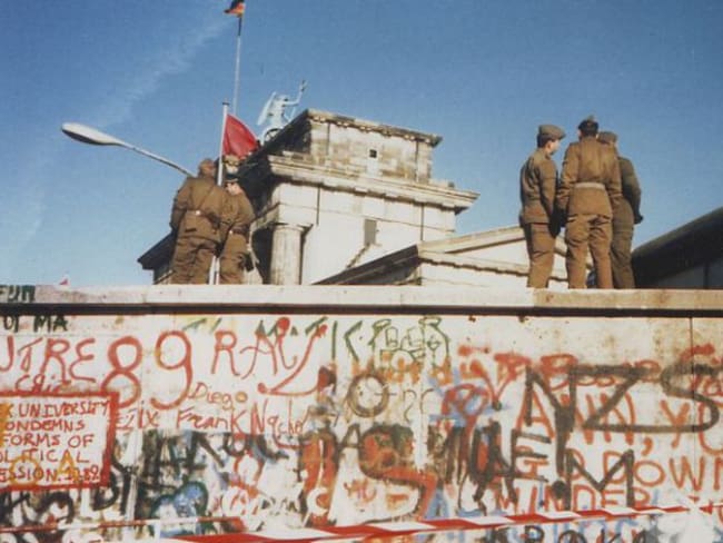 La revolución de terciopelo: La caída del muro de Berlín