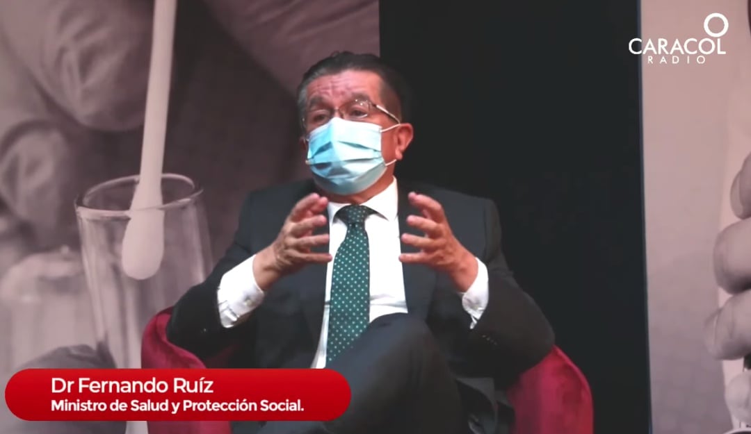 Fernando Ruíz, ministro de Salud 