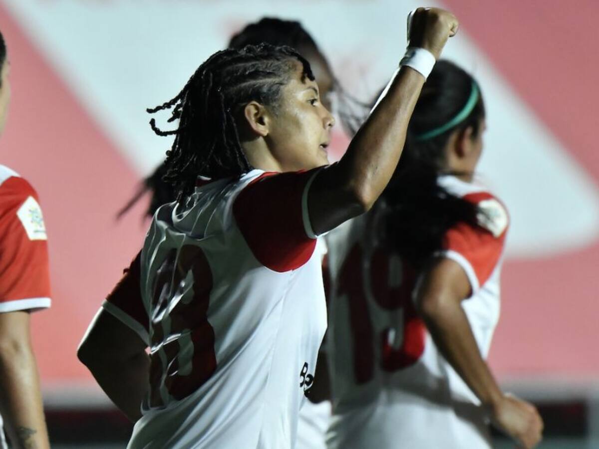 Las 'Leonas' rugieron en Cali y sueñan con el bicampeonato