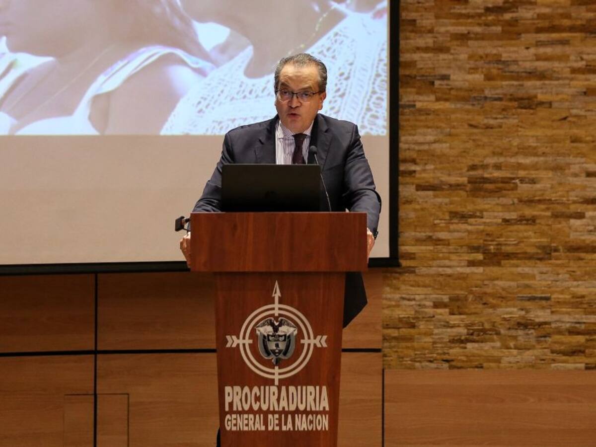 Procuraduría alerta tras supuestos aumentos de precio antes de día sin IVA