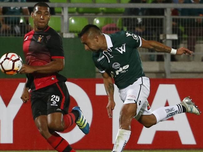 Santiago Wanderers espera en próxima fase a Santa Fe o Táchira