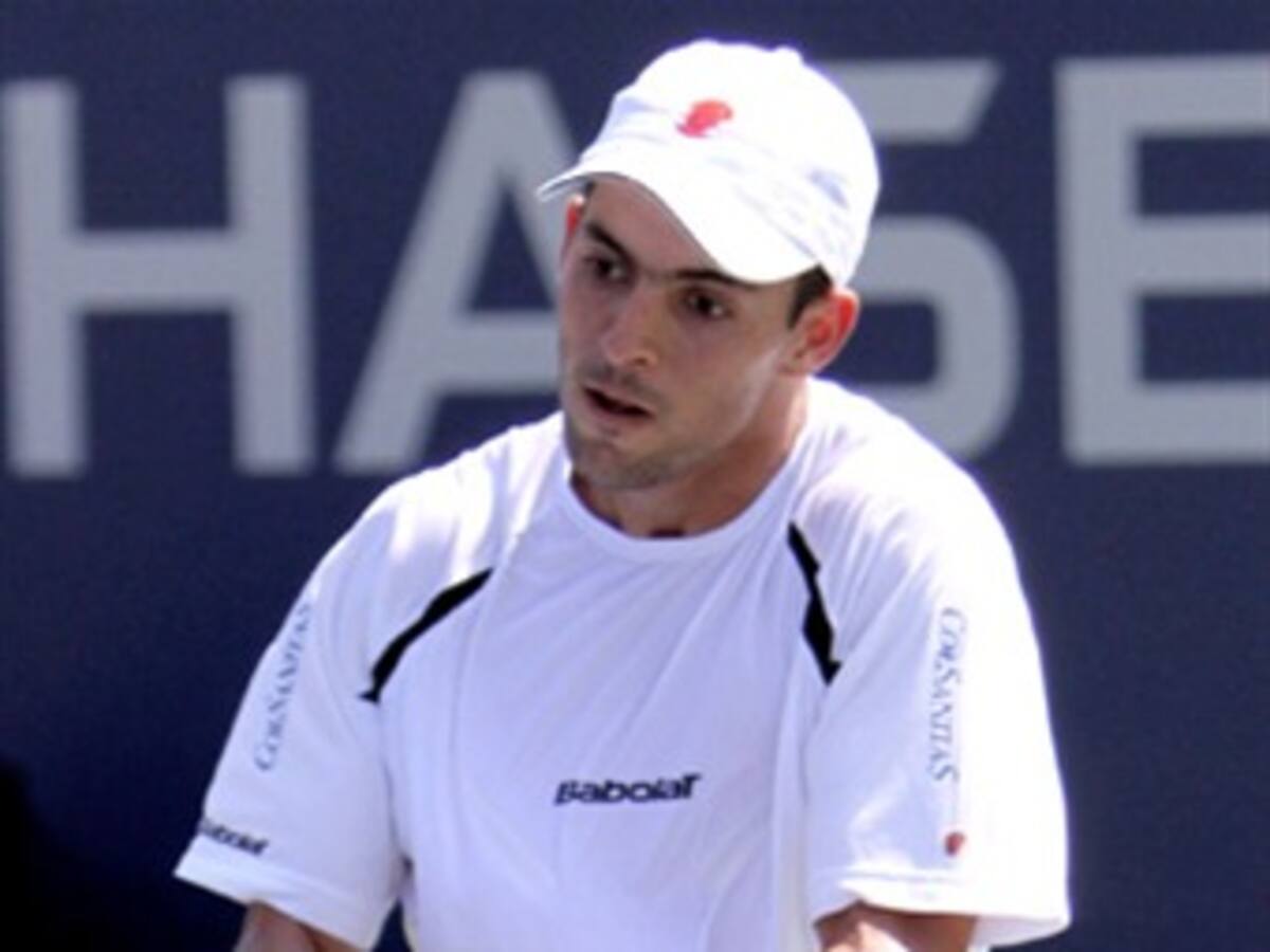 Santiago Giraldo es intervenido por apendicitis