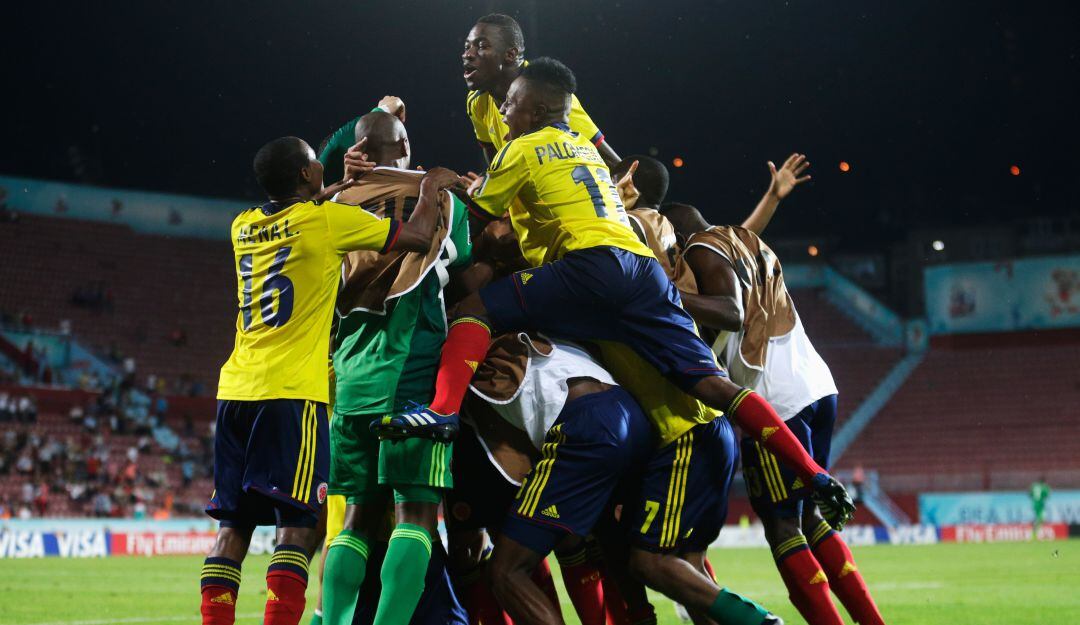 La Selección Colombia Sub-20 durante su participación en el Mundial de la categoría en Turquía 2013.